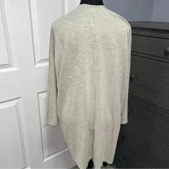 Donni Cardigan - Picture 3 of 5